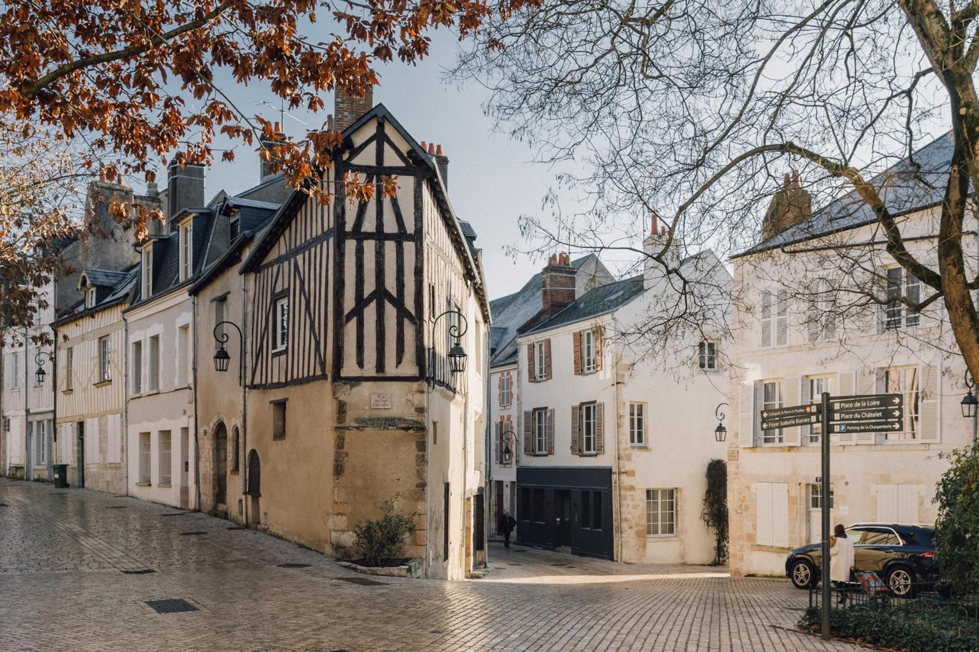 Appart hôtel Des Sept - Quartier Historique, 100 De La Loire - Encore Mieux Orléans